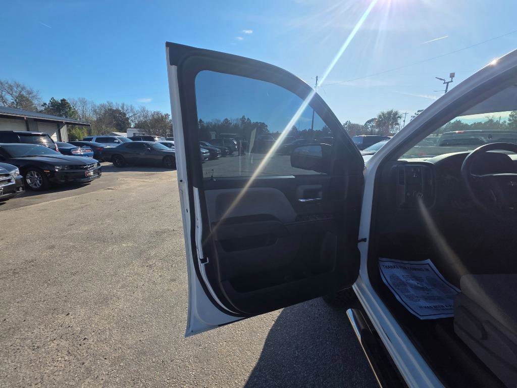 Used 2017 Chevrolet Silverado 1500 Custom w/ Custom Convenience Package image 6