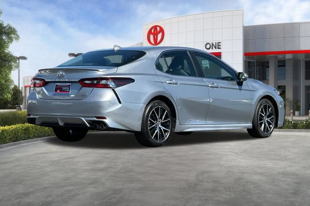 Certified 2024 Toyota Camry SE FWD image 5
