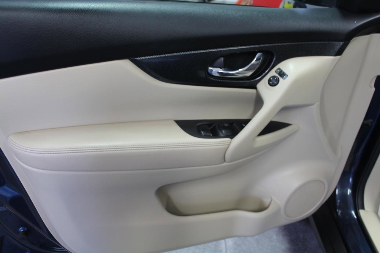 Used 2015 Nissan Rogue SL w/ SL Premium Package AWD/4WD image 22