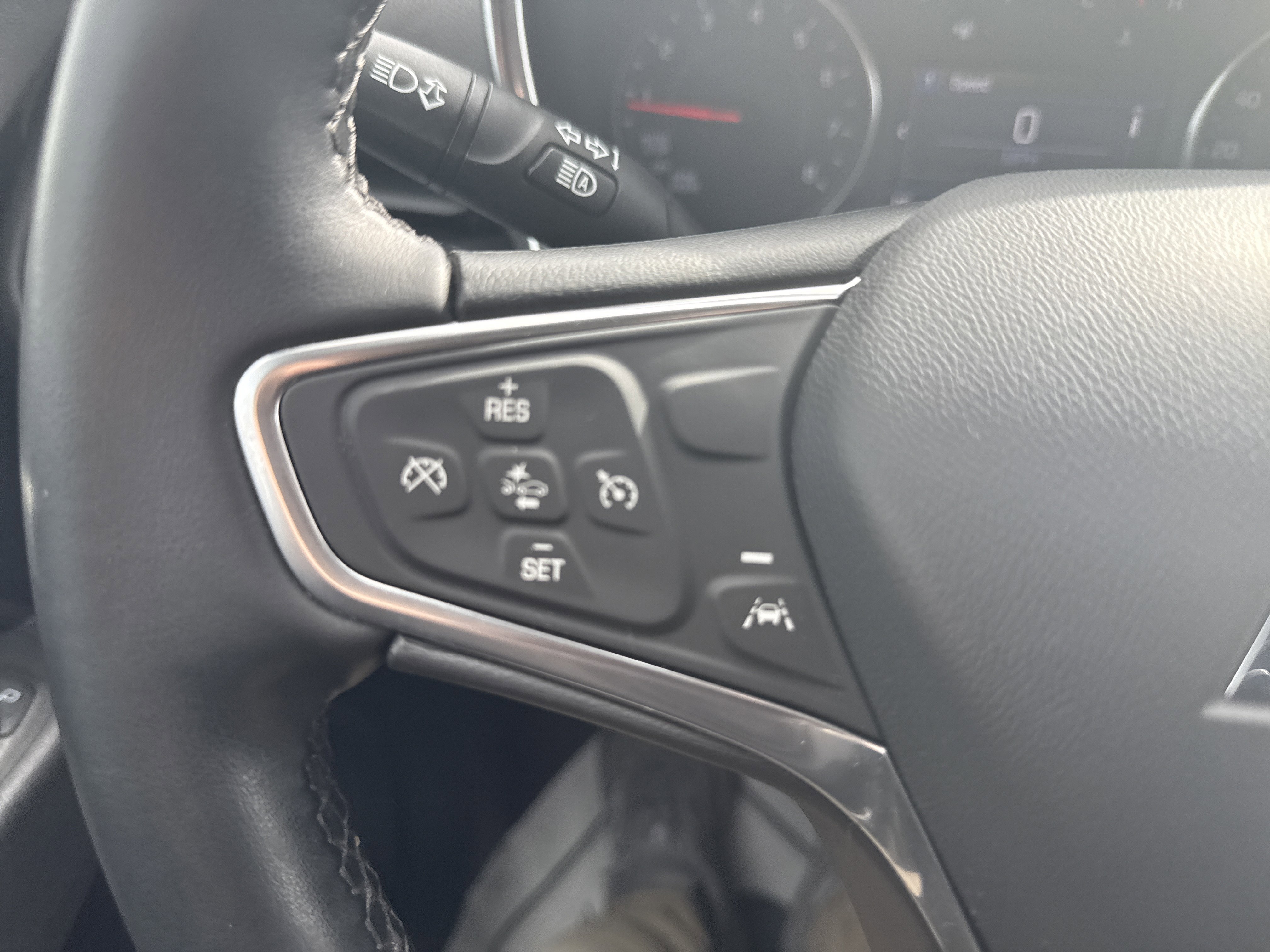 Used 2023 Chevrolet Equinox LT image 50