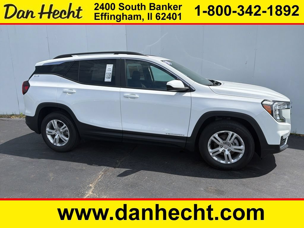 Used 2024 GMC Terrain SLE w/ Driver Convenience Package