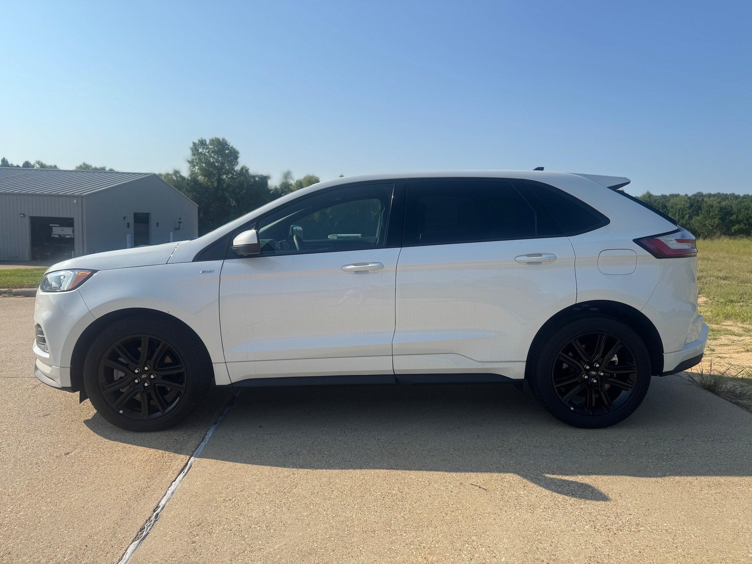 New 2024 Ford Edge ST-Line AWD/4WD image 7