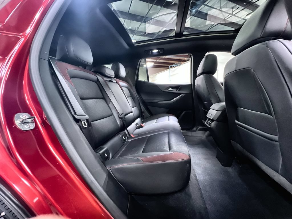 Used 2025 Chevrolet Equinox RS w/ Safety and Technology Package AWD/4WD image 24