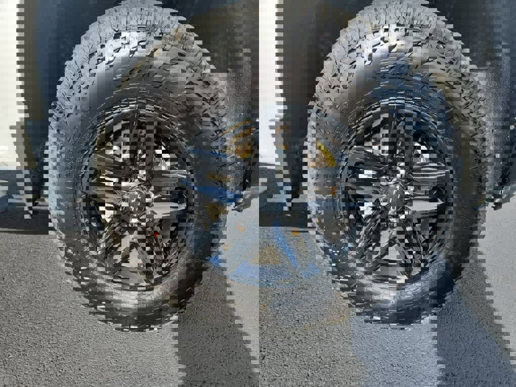 Used 2021 Chevrolet Silverado 1500 LT Trail Boss w/ Bed Protection Package image 9