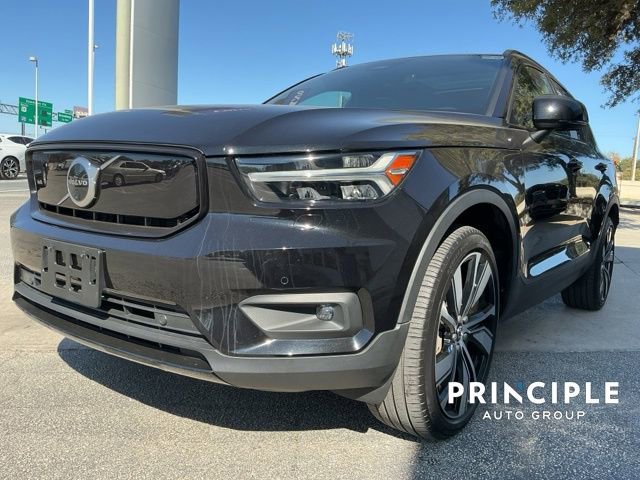 Certified 2021 Volvo XC40 P8 Recharge w/ Advanced Package image 9