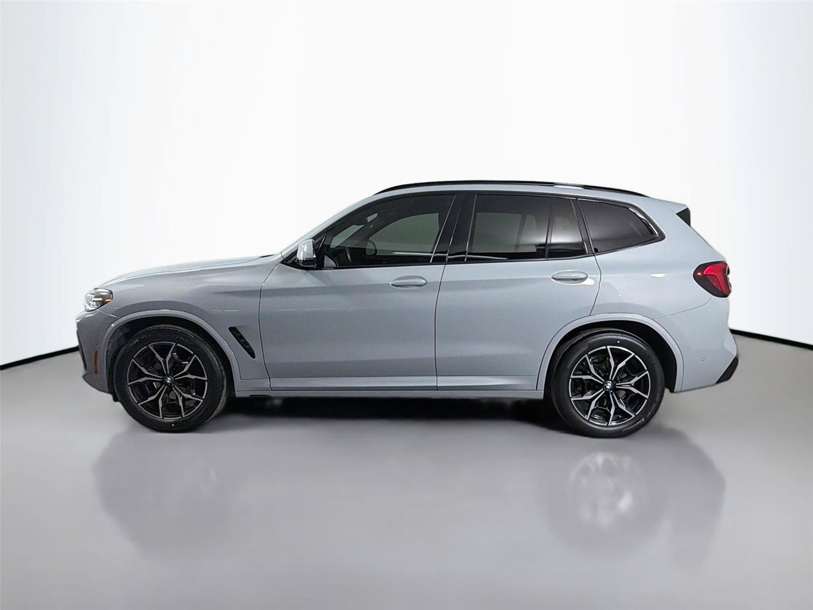 Certified 2023 BMW X3 sDrive30i w/ M Sport Package RWD image 9