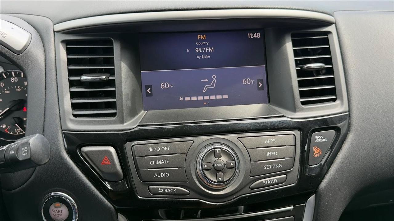 Used 2017 Nissan Pathfinder SV FWD image 13