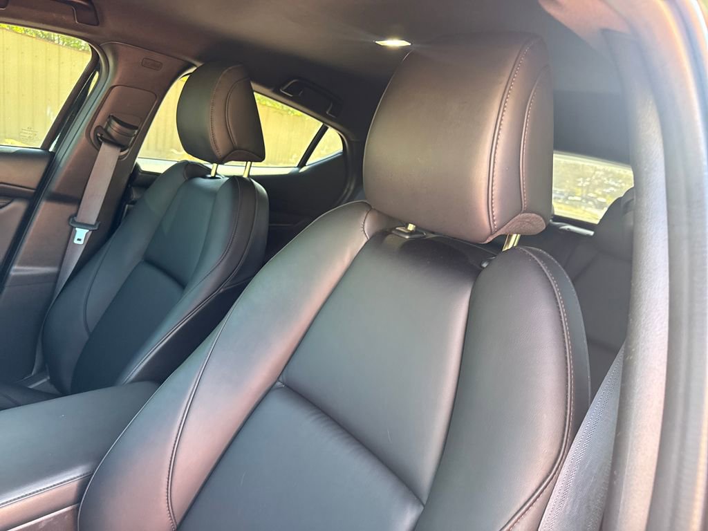 Used 2024 MAZDA MAZDA3 s FWD image 11