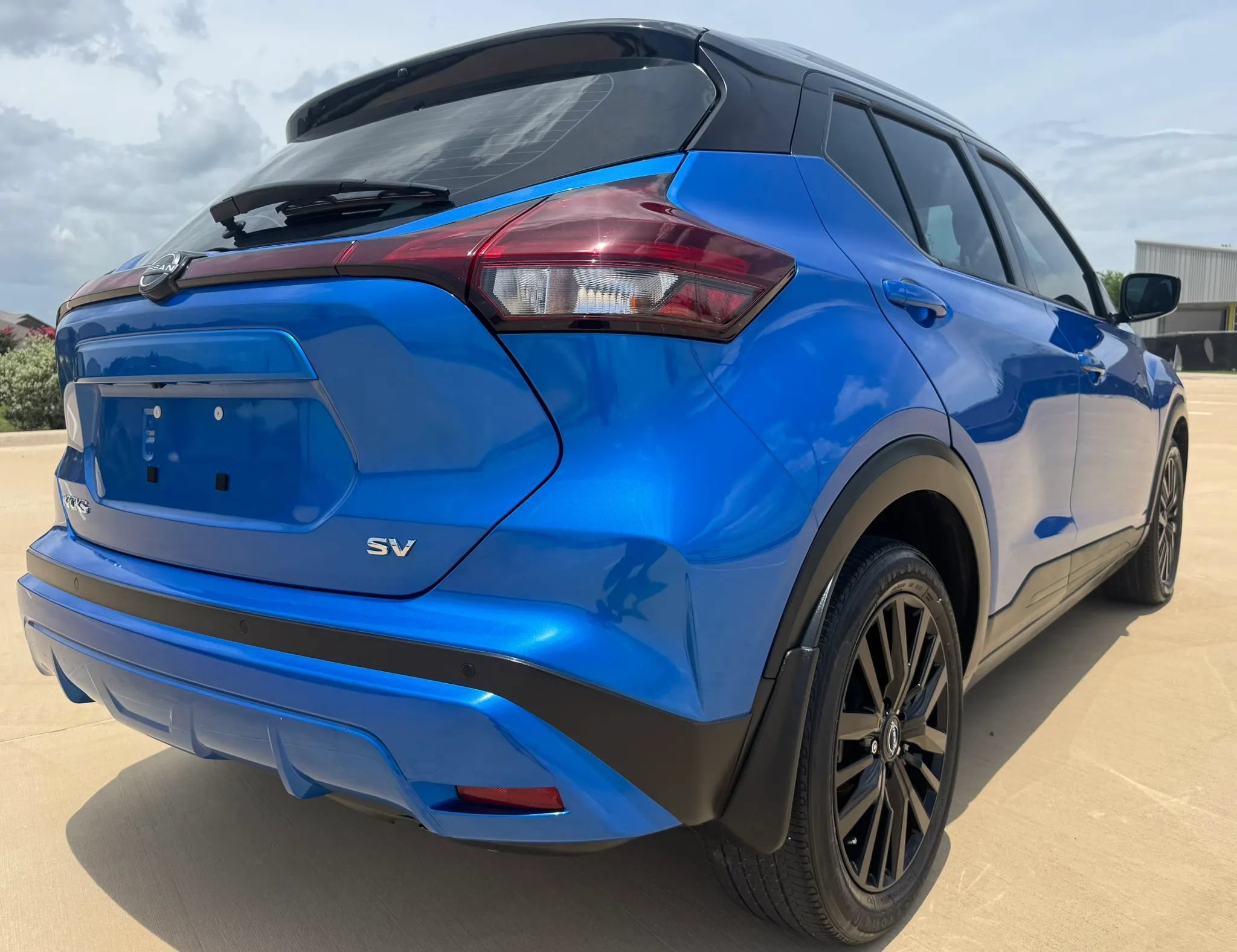 Used 2023 Nissan Kicks SV FWD image 13