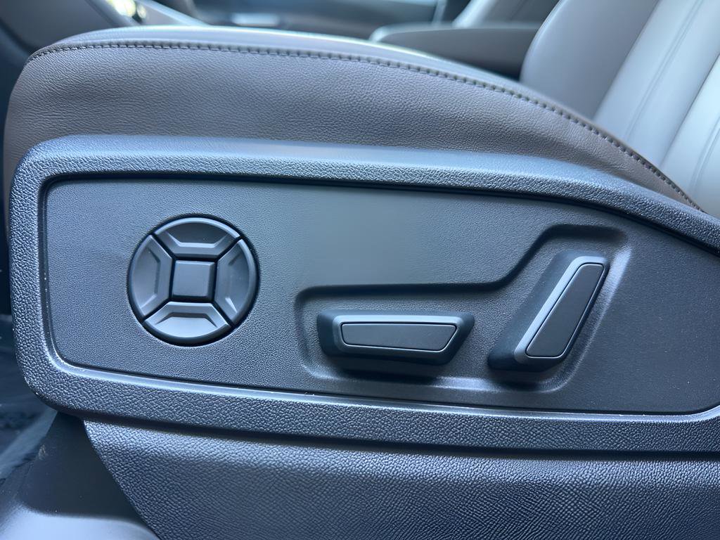 Used 2025 Audi Q5 Premium w/ Convenience Package image 54