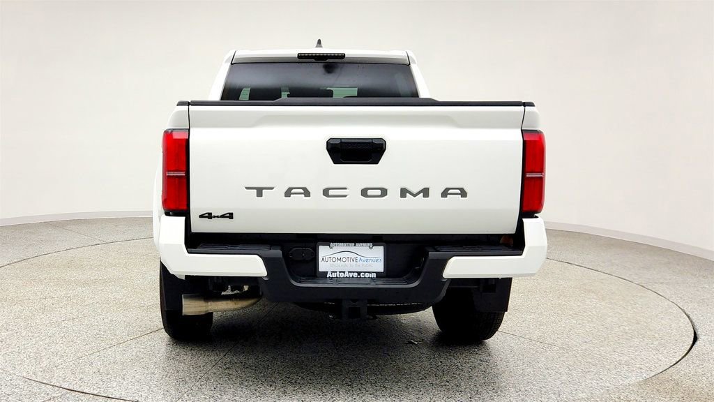 Used 2024 Toyota Tacoma TRD Sport AWD/4WD image 6