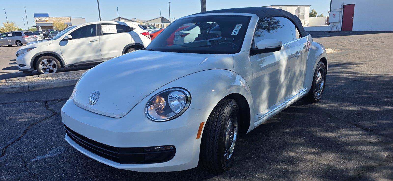 Used 2016 Volkswagen Beetle 1.8T Denim FWD image 1