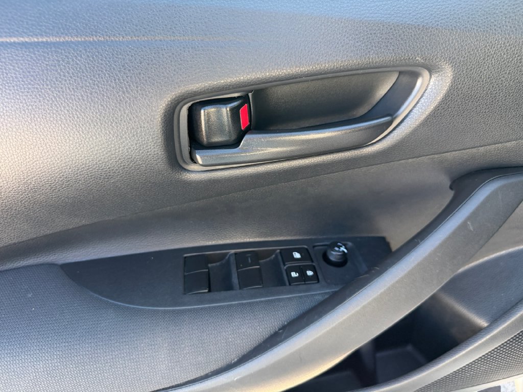 Used 2025 Toyota Corolla LE FWD image 22