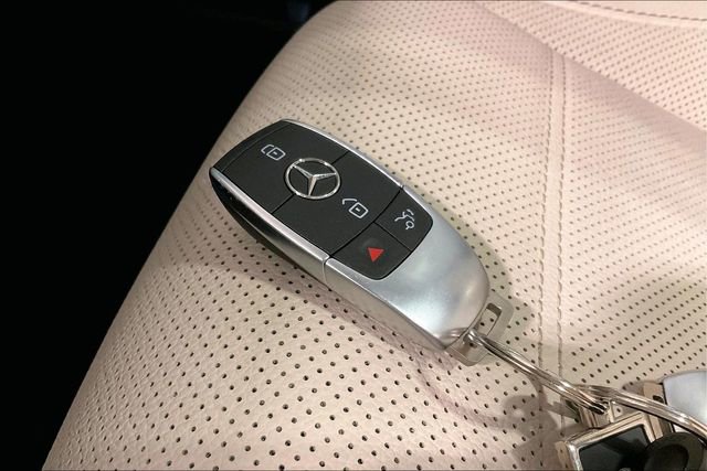 Used 2023 Mercedes-Benz GLE 580 4MATIC image 11