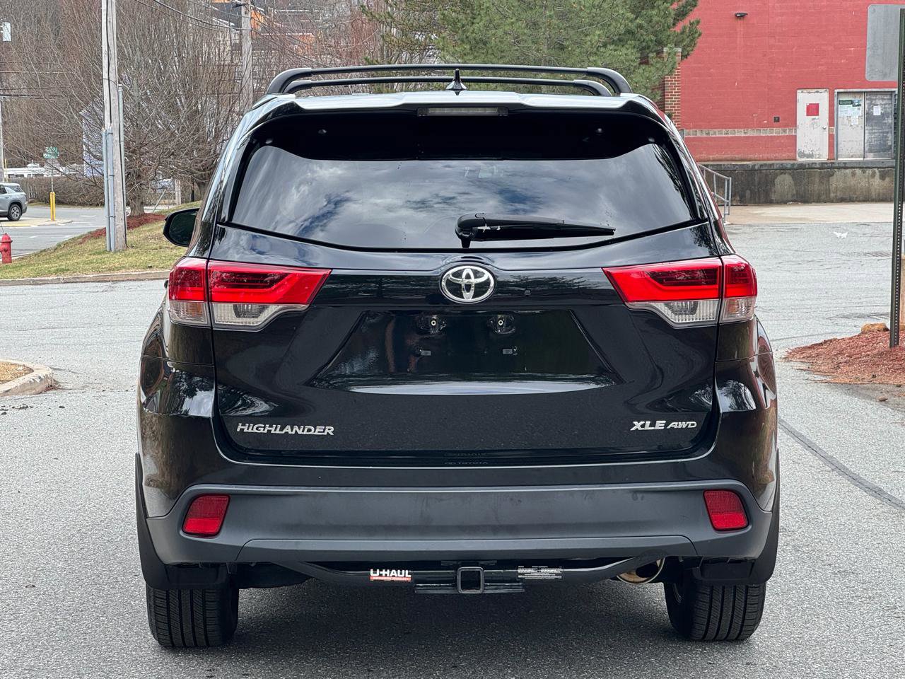 Used 2018 Toyota Highlander XLE image 5
