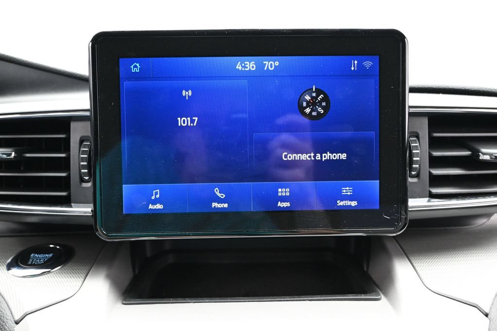 Used 2023 Ford Explorer XLT w/ Equipment Group 202A AWD/4WD image 29