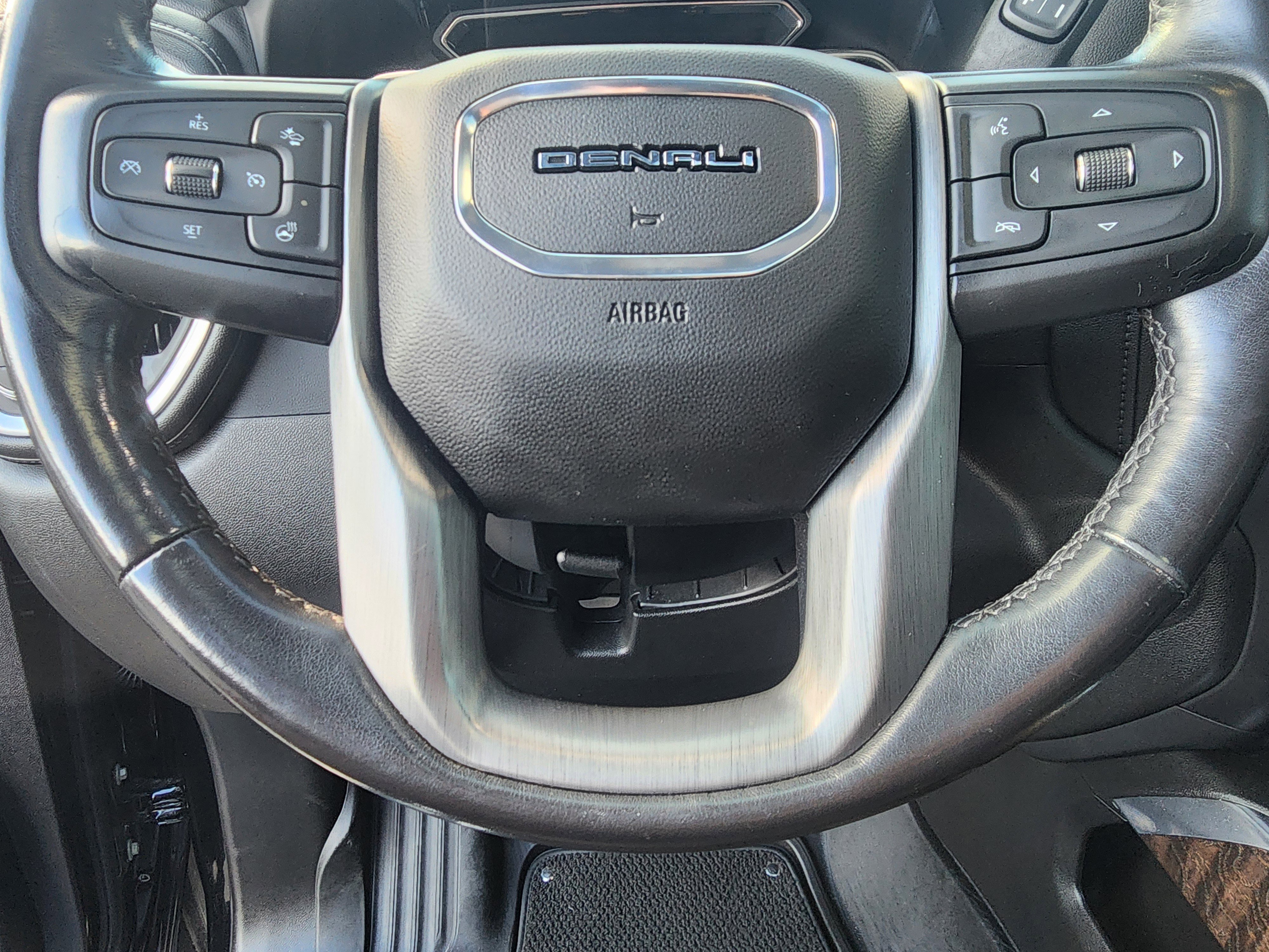 Used 2022 GMC Sierra 3500 Denali image 29