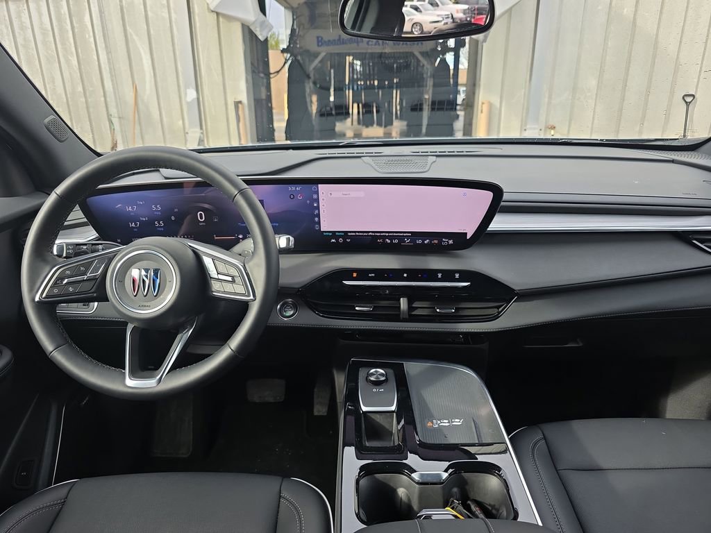 Used 2025 Buick Enclave Preferred image 7