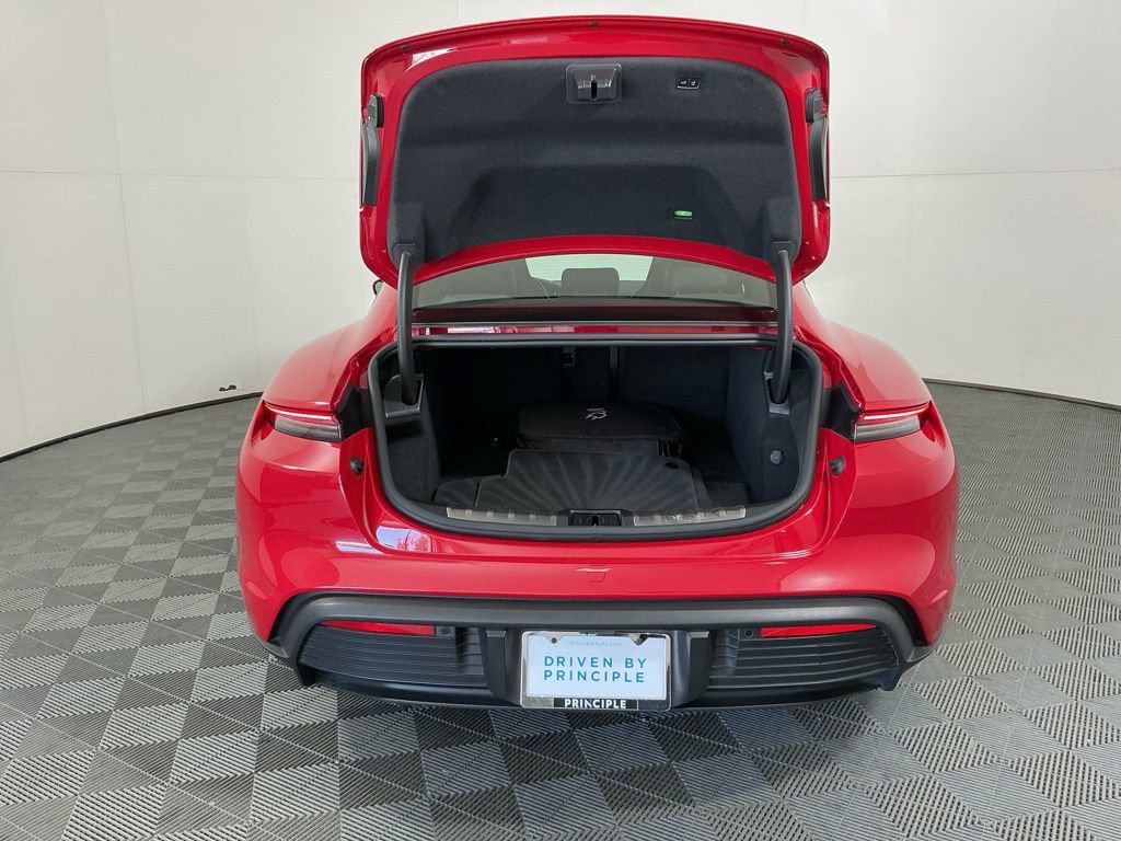Used 2025 Porsche Taycan 4S image 29