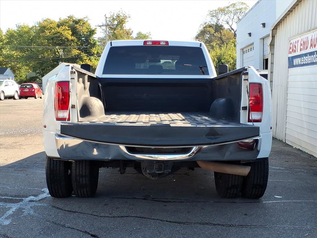 Used 2018 RAM 3500 Tradesman w/ Chrome Appearance Group image 5
