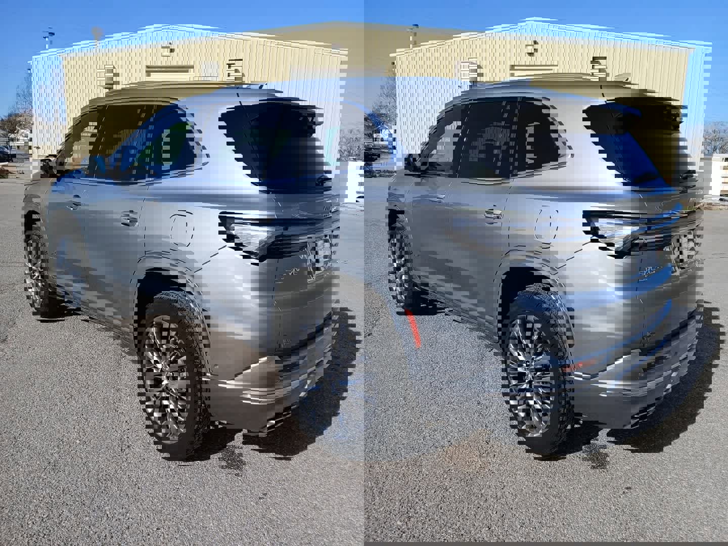 Used 2025 Buick Enclave Avenir w/ Super Cruise Package image 5