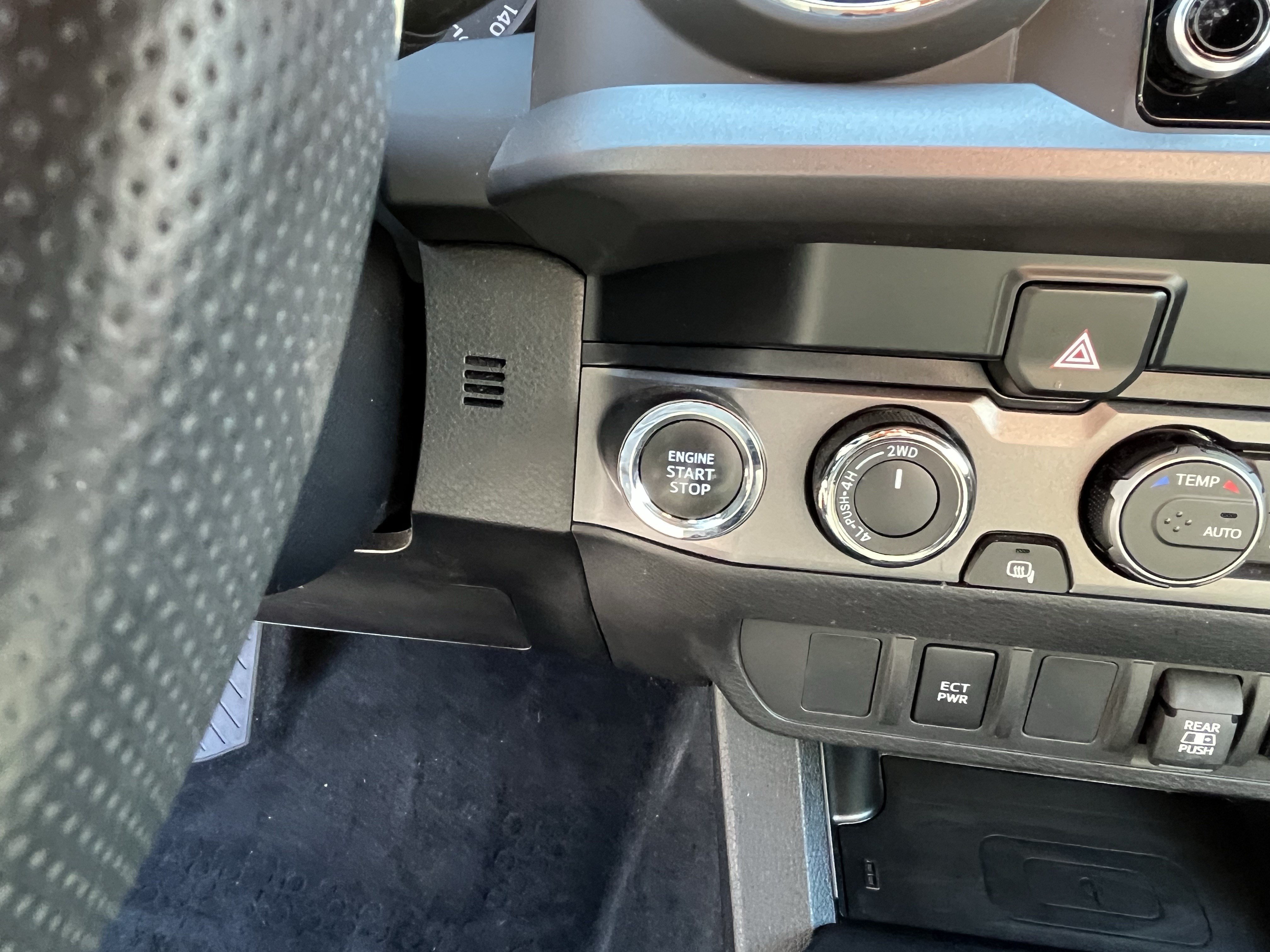Certified 2023 Toyota Tacoma TRD Sport AWD/4WD image 32