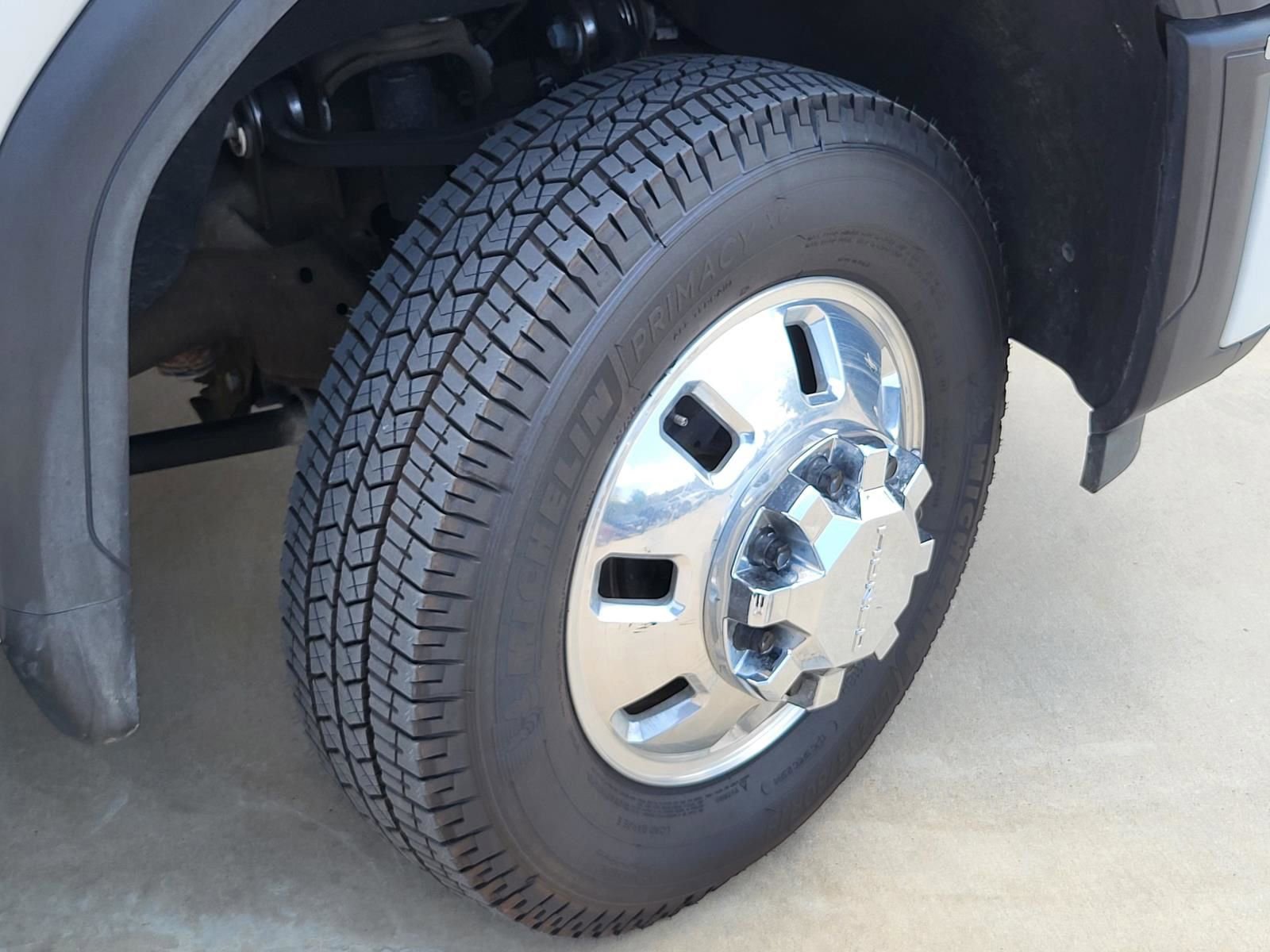 Used 2024 GMC Sierra 3500 Denali Ultimate AWD/4WD image 7