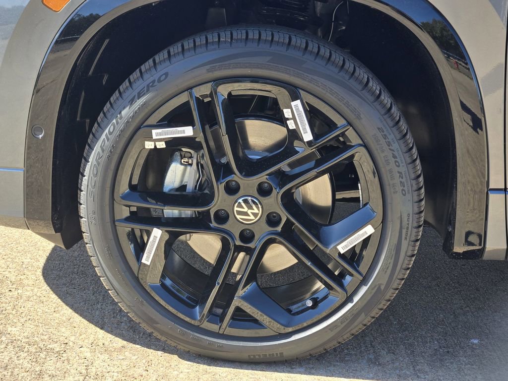 New 2026 Volkswagen Tiguan SE R-Line image 10