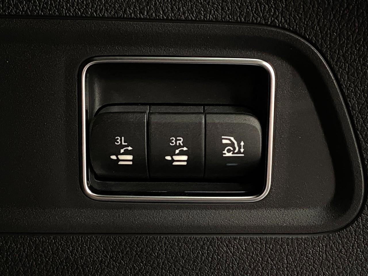 New 2026 Mercedes-Benz GLS 580 4MATIC image 7