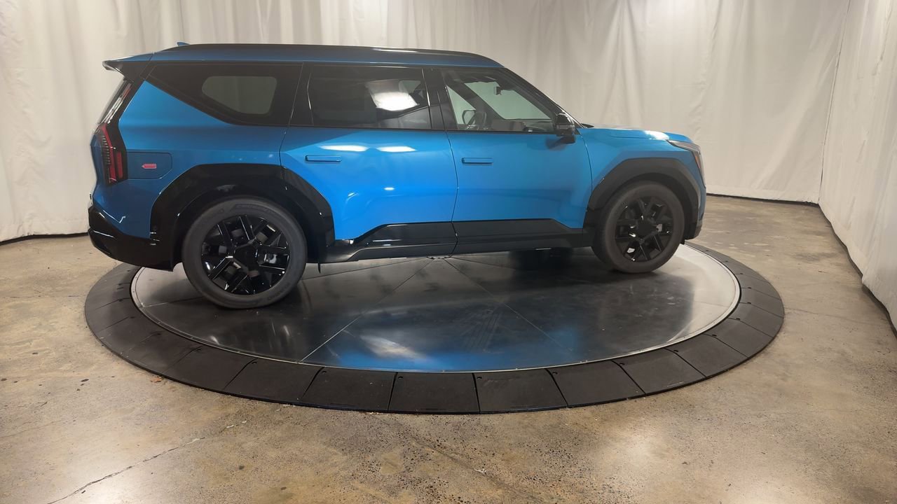 New 2026 Kia EV9 Land w/ Nightfall Edition Package image 9