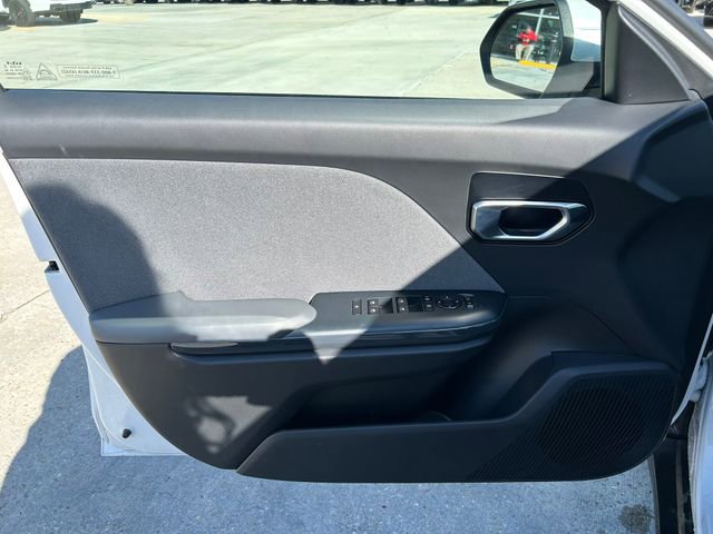 Used 2025 Kia K4 EX image 12