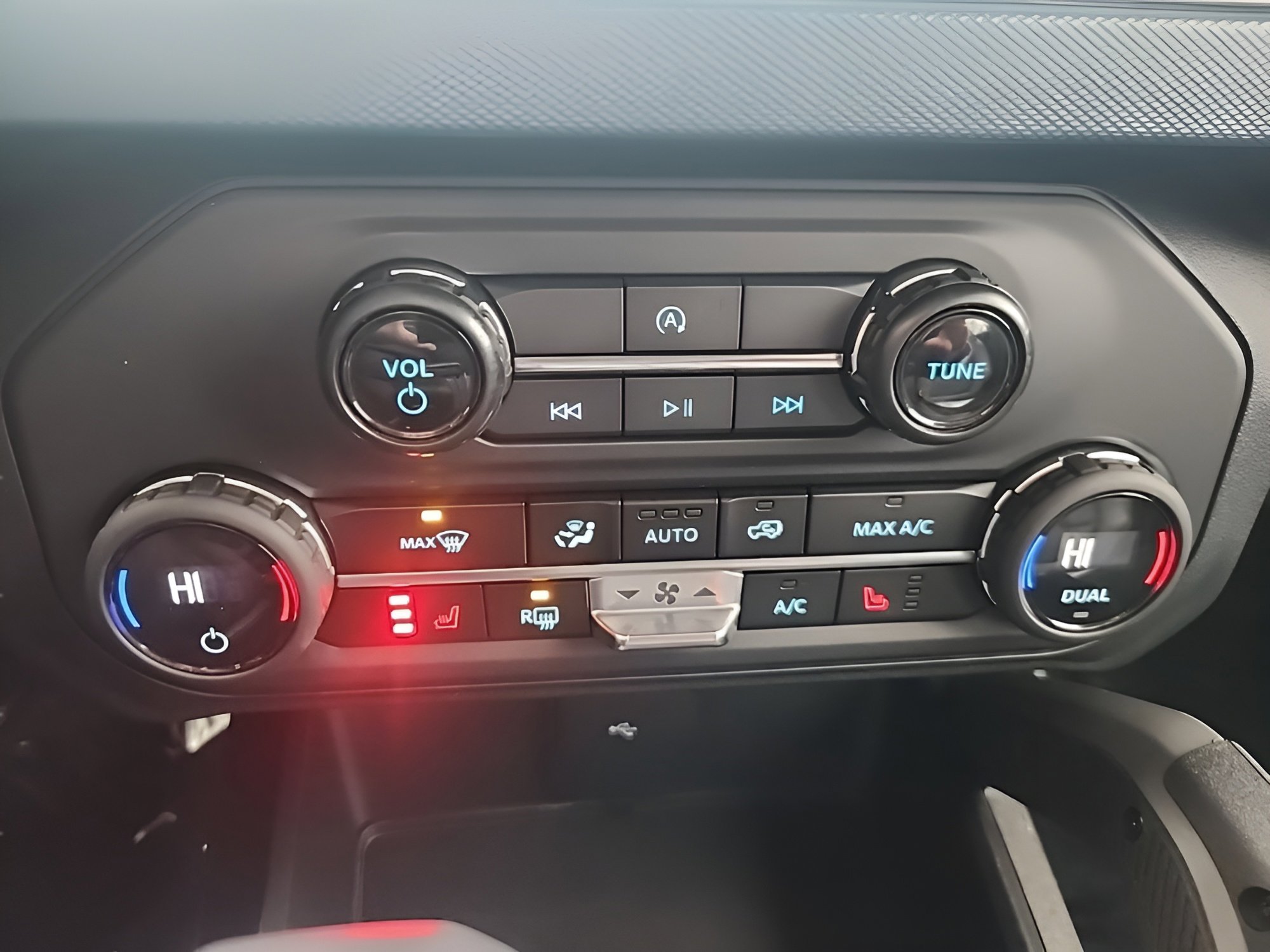 Certified 2024 Ford Bronco Outer Banks image 18