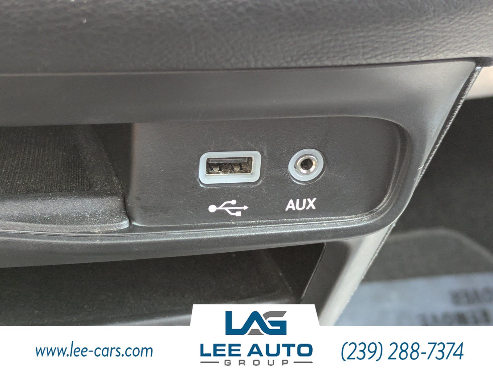 Used 2018 Chrysler Pacifica Touring-L w/ Premium Audio Group FWD image 25