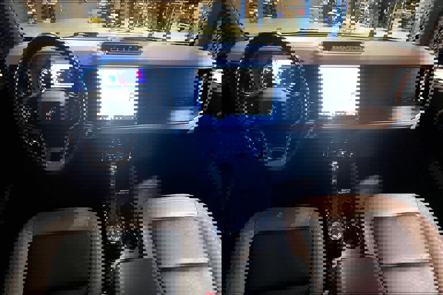 Used 2022 Ford Bronco Wildtrak image 14