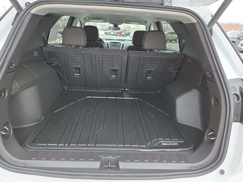 Certified 2024 Chevrolet Equinox LT w/ LPO, Floor Liner Package image 16