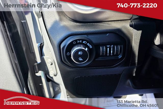 Used 2020 Jeep Gladiator Rubicon AWD/4WD image 11