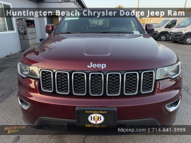 Used 2018 Jeep Grand Cherokee Laredo image 2