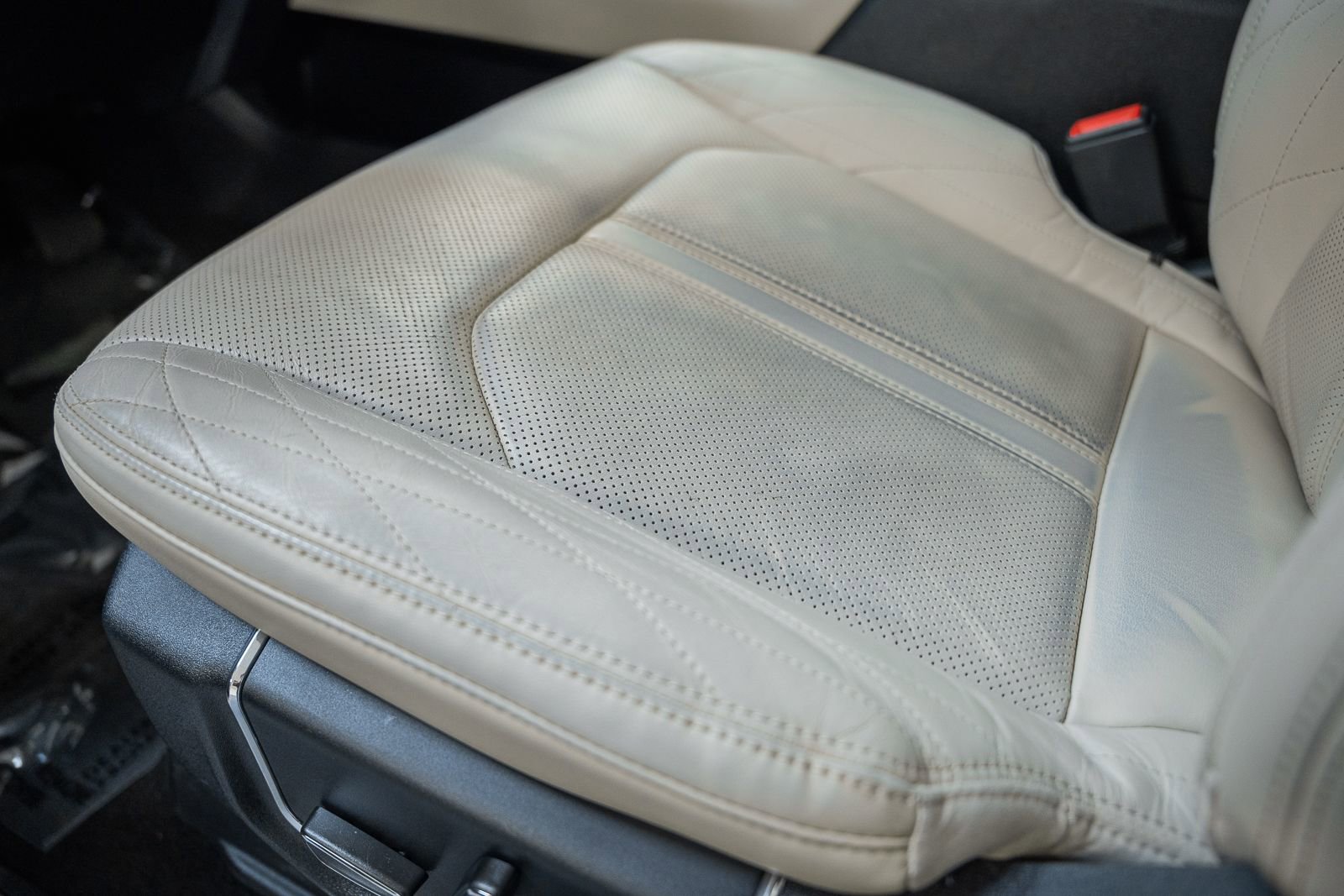 Used 2019 Ford Expedition Platinum image 50