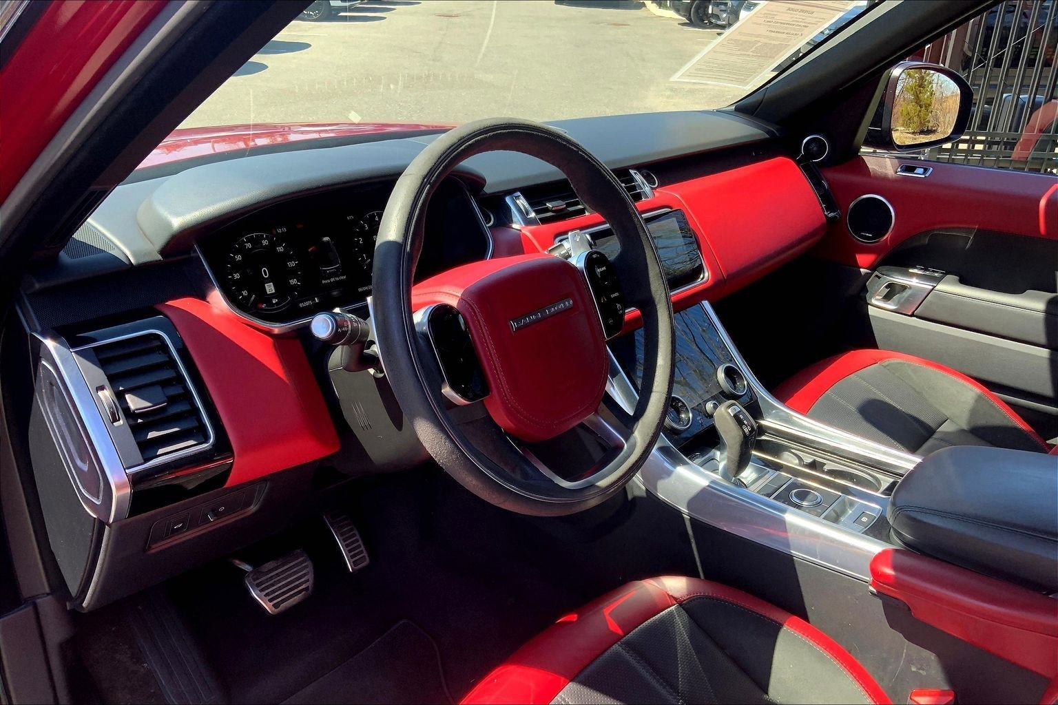 Used 2022 Land Rover Range Rover Sport HST image 17