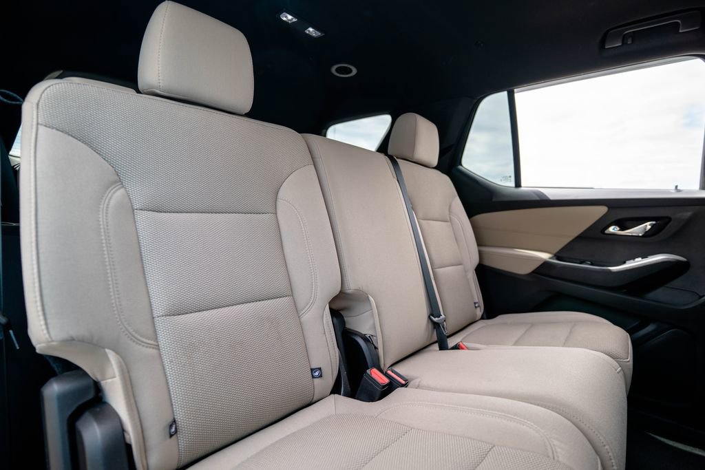 Certified 2024 Chevrolet Traverse LS AWD/4WD image 32