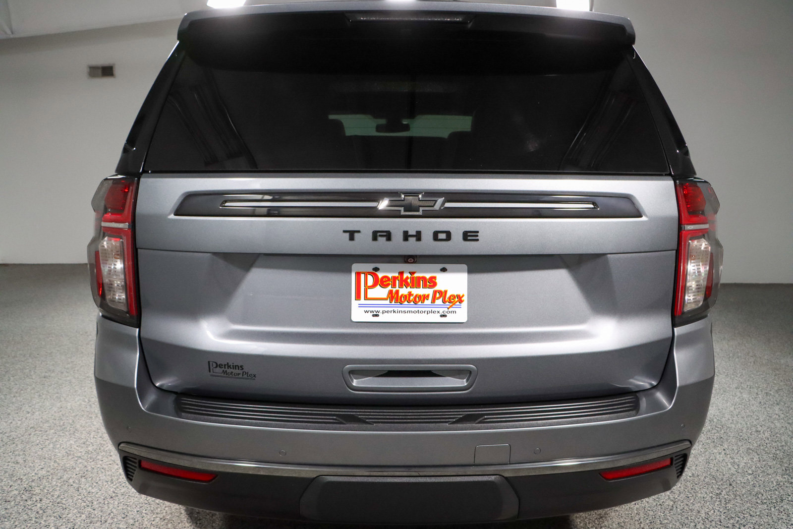 Used 2022 Chevrolet Tahoe Z71 w/ Luxury Package AWD/4WD image 8