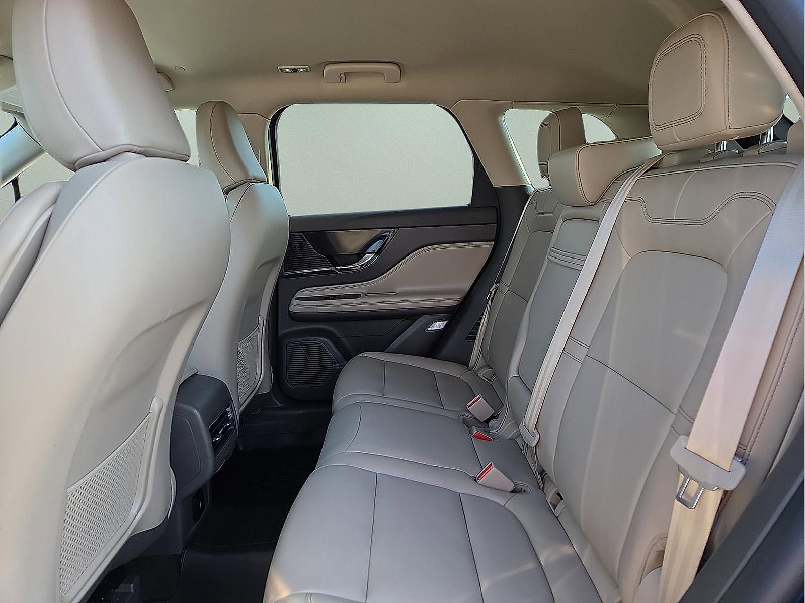 Used 2021 Lincoln Corsair FWD image 10