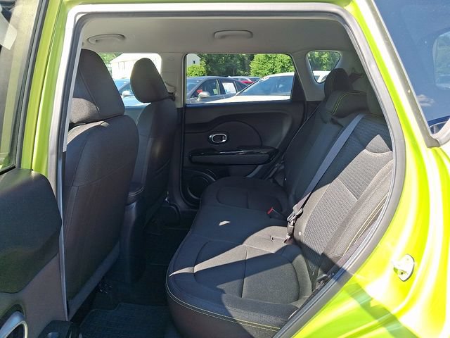 Used 2016 Kia Soul + w/ Audio Package FWD image 11