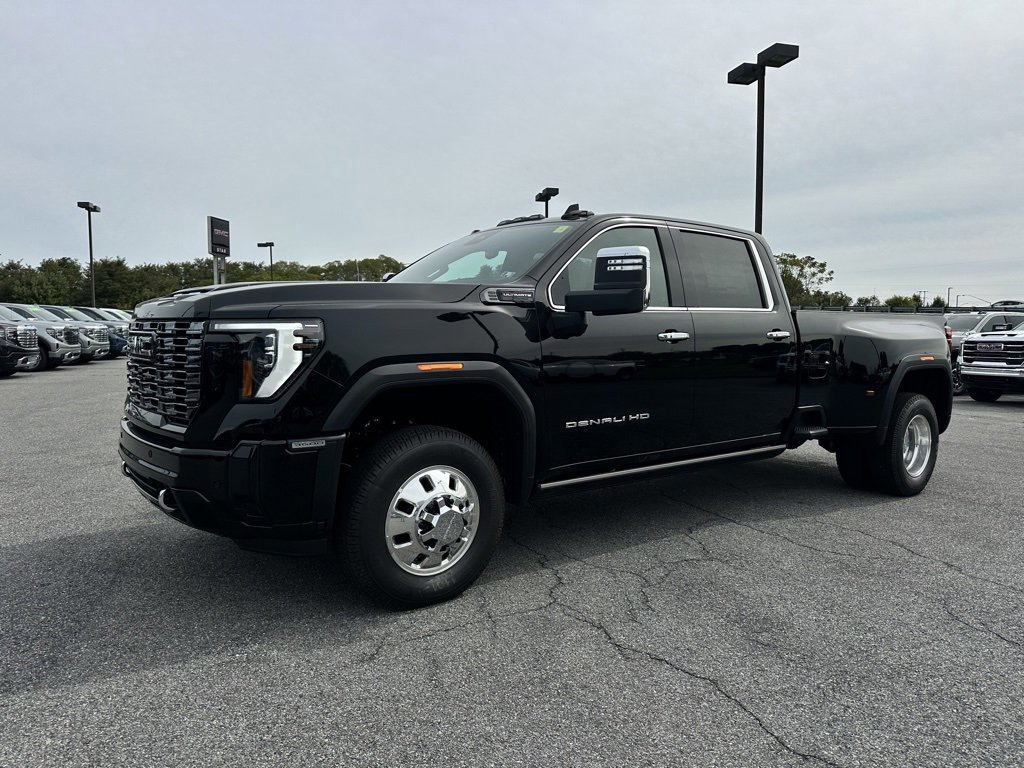 New 2026 GMC Sierra 3500 Denali Ultimate image 2