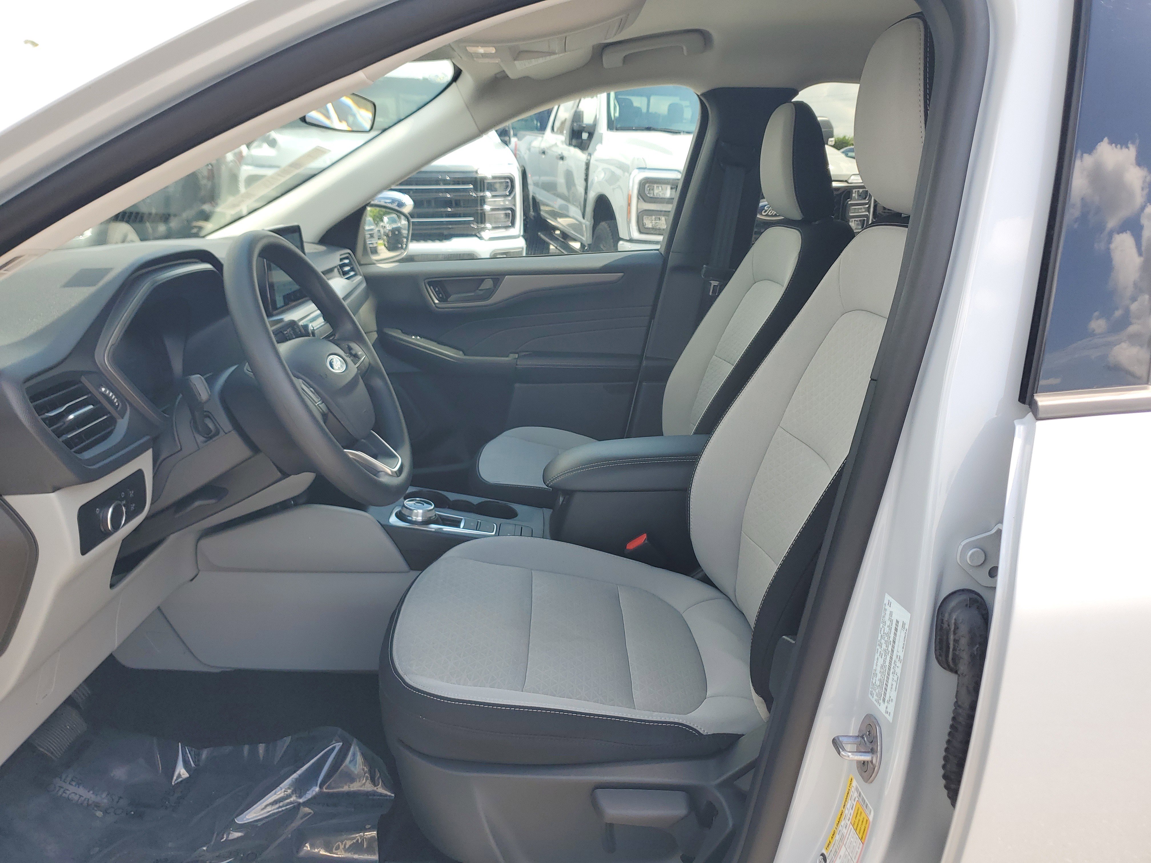 Used 2025 Ford Escape Active FWD image 11