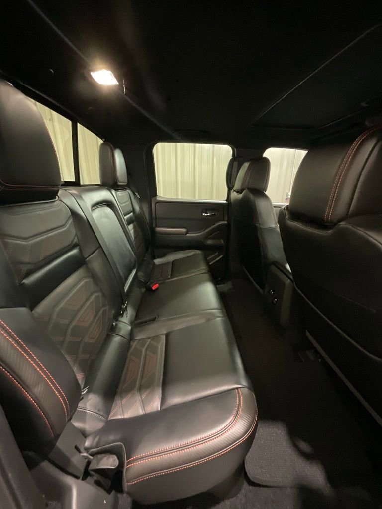 Used 2025 Nissan Frontier PRO-4X w/ Pro Premium Package image 12