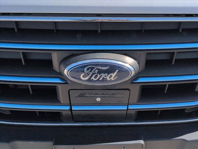 Used 2022 Ford E-Transit 148 High Roof Extended image 16
