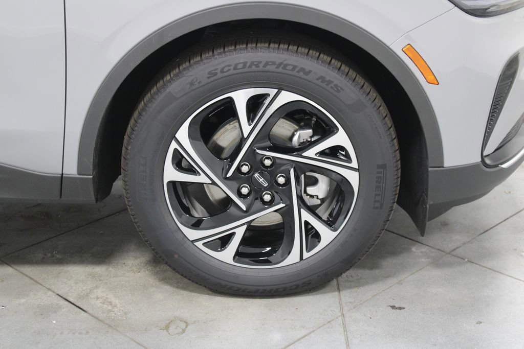 New 2026 Lincoln Nautilus Premier image 12