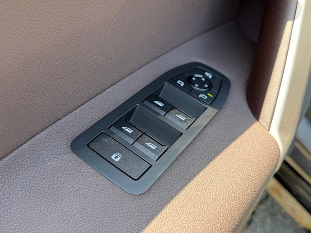 Certified 2024 BMW iX xDrive50 w/ Sport Package AWD/4WD image 20