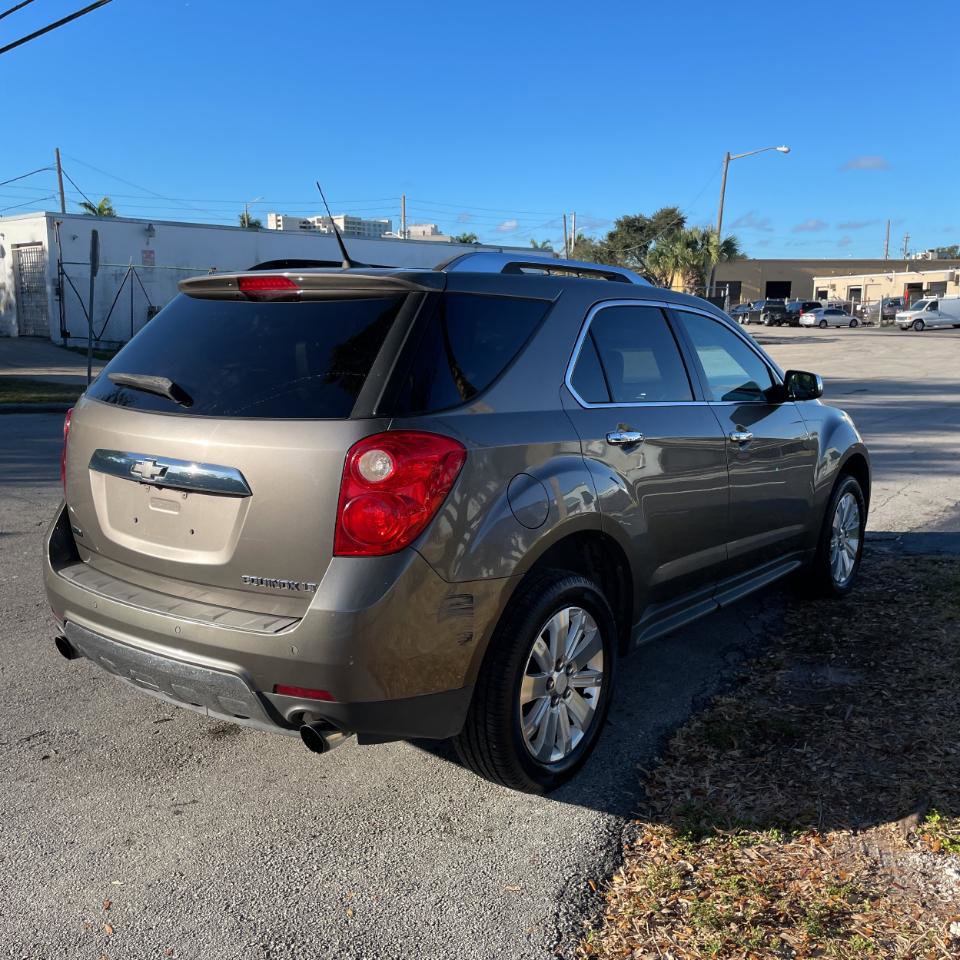 Used 2011 Chevrolet Equinox LT w/ Chrome Appearance Package image 14